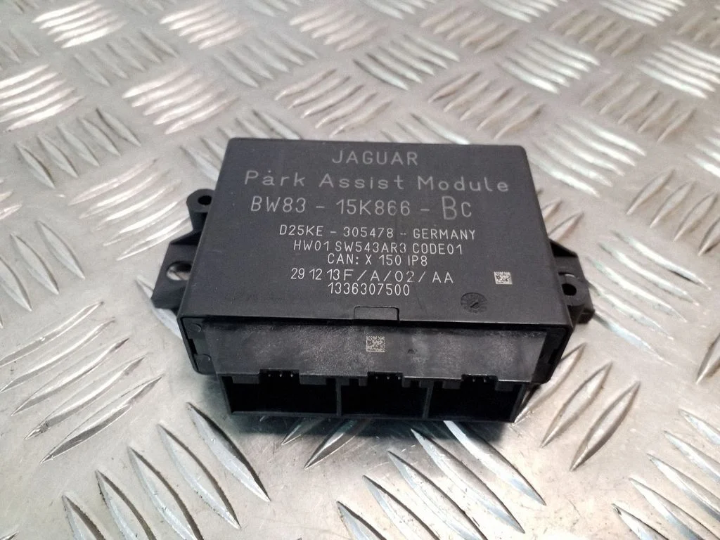 Parking PDC control unit/module – Jaguar XF X250 (2007-2015)