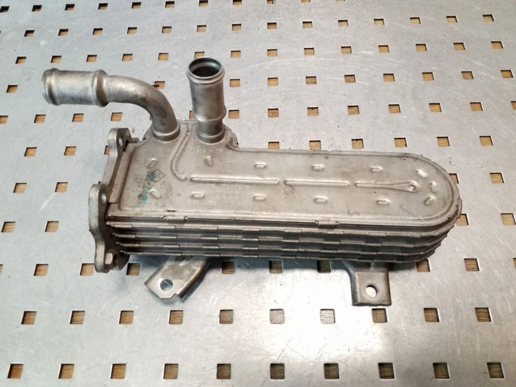 EGR dzesētājs 038131513AD