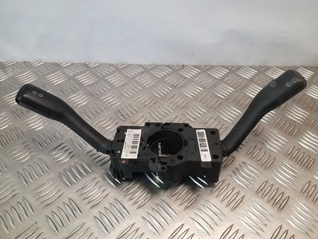 Sviru komplekts 8L0953513G