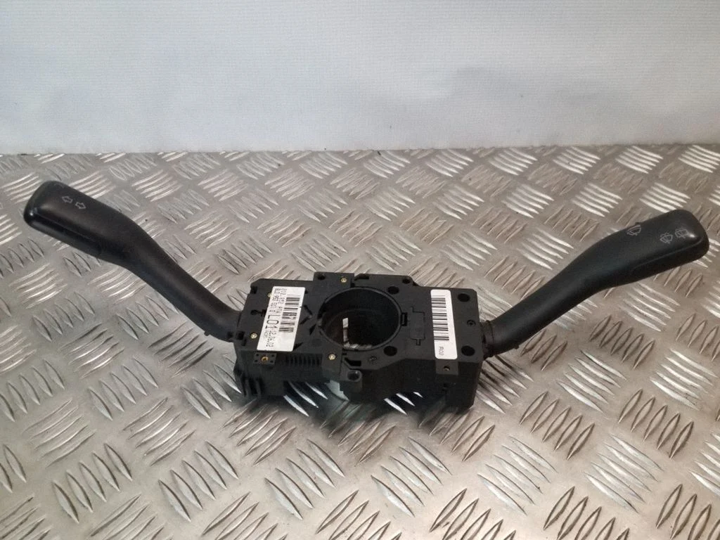 Sviru komplekts 8L0953513G