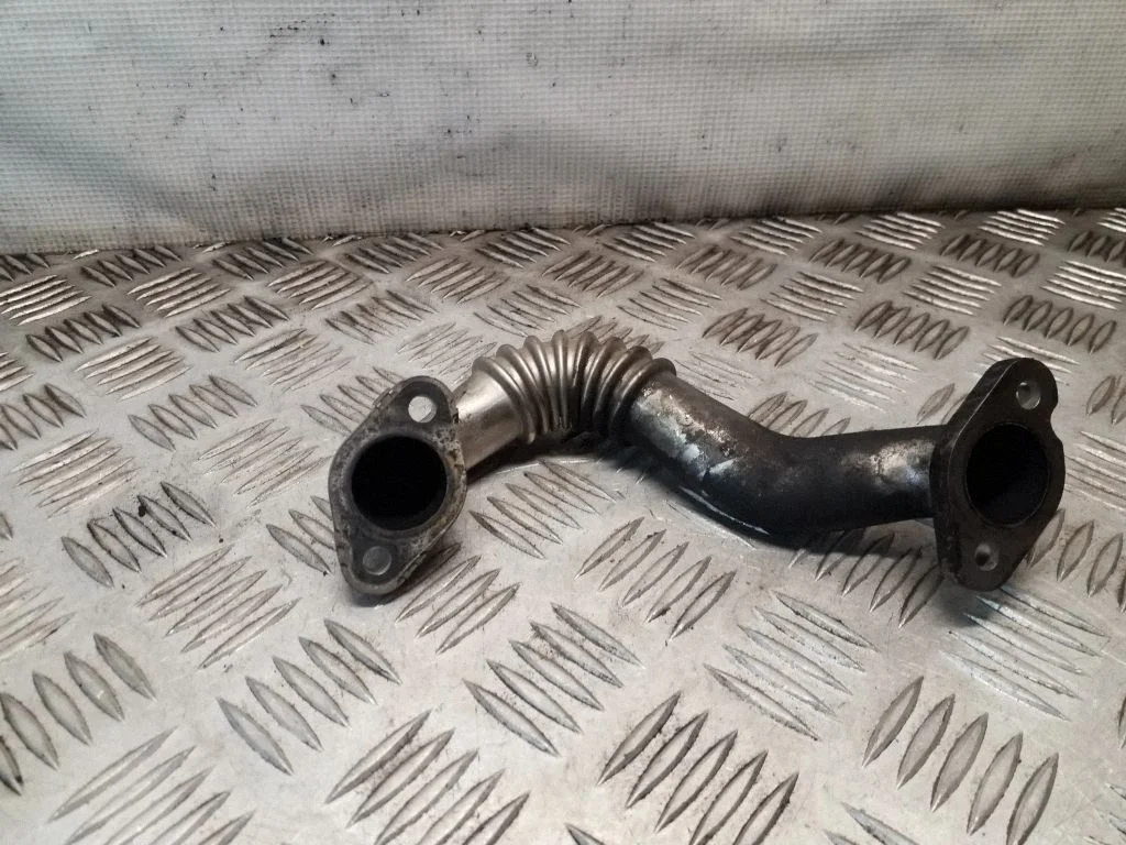 EGR-klapi toru (-d)/ voolik (-ud) 03P131521A