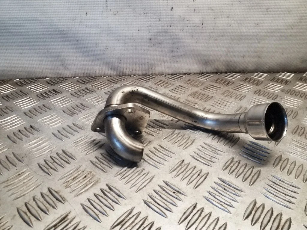 EGR-klapi toru (-d)/ voolik (-ud)