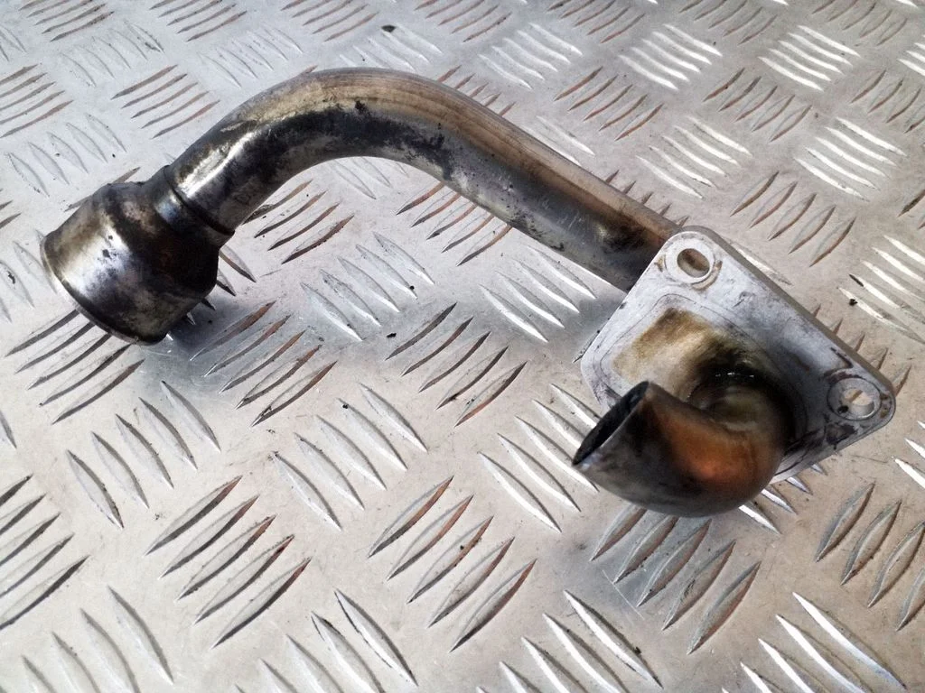 EGR valve line/pipe/hose – Mercedes-Benz R-Class W251 (2005-2013)