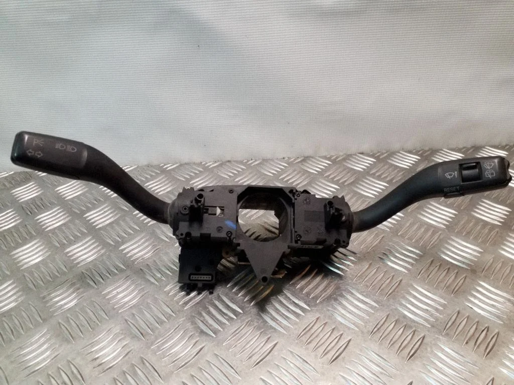 Sviru komplekts – Audi A4 S4 B6 8E 8H (2001-2005)