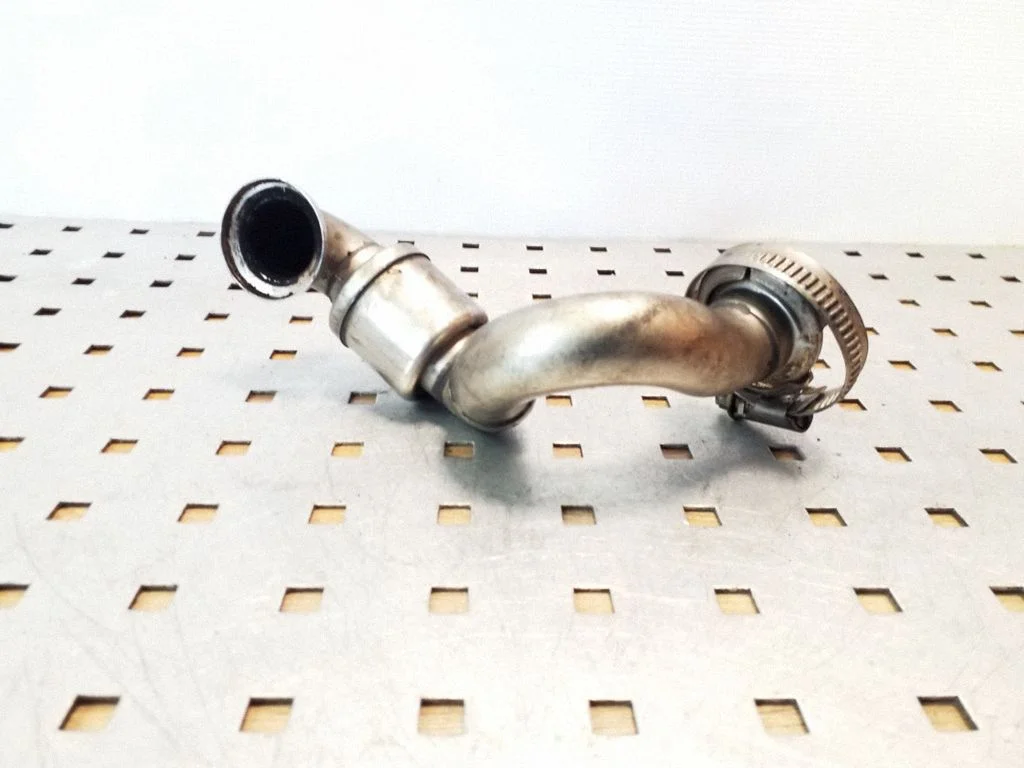 EGR caurule (-es)/ šļūtene (-es)