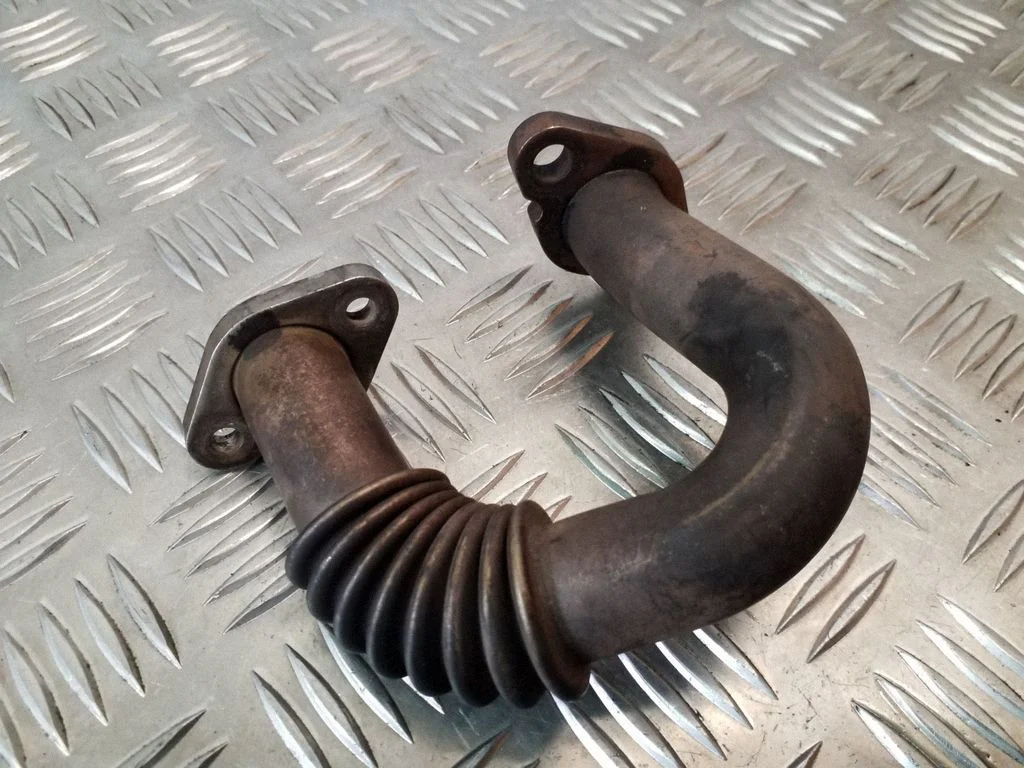 EGR-klapi toru (-d)/ voolik (-ud) 03P131521B