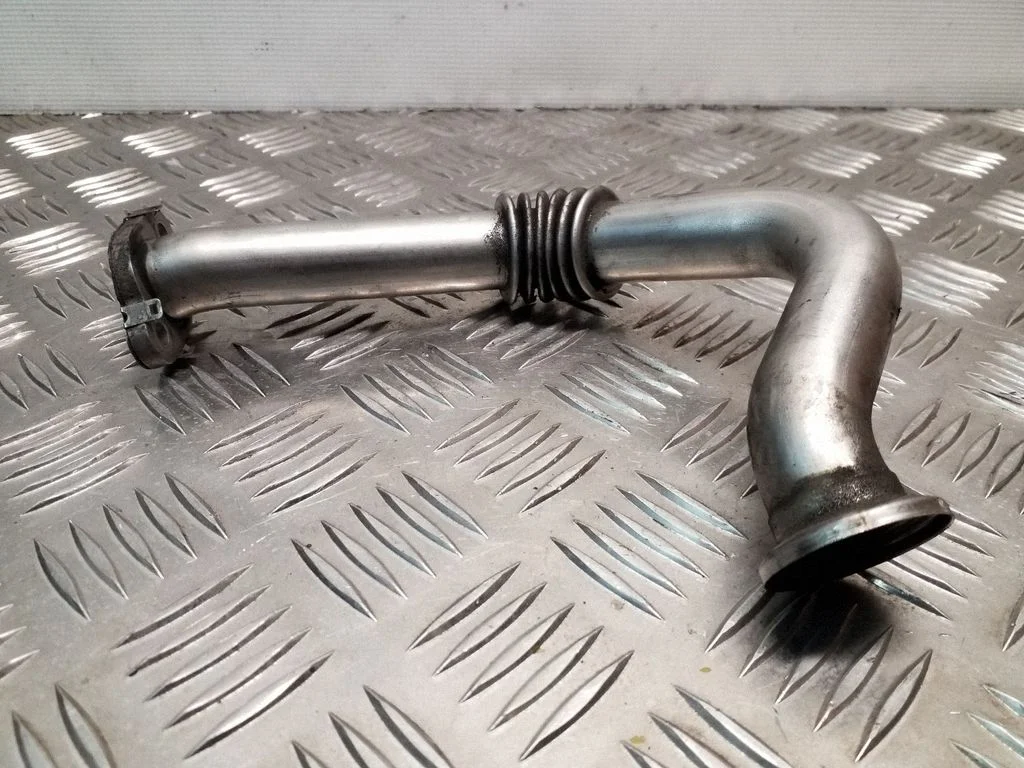 EGR valve line/pipe/hose – Volkswagen Touran II (2010-2016)