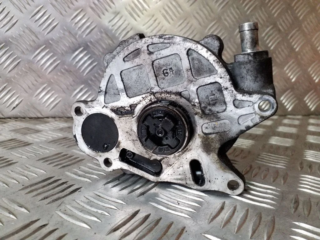 Vaakumpump 03L145100F