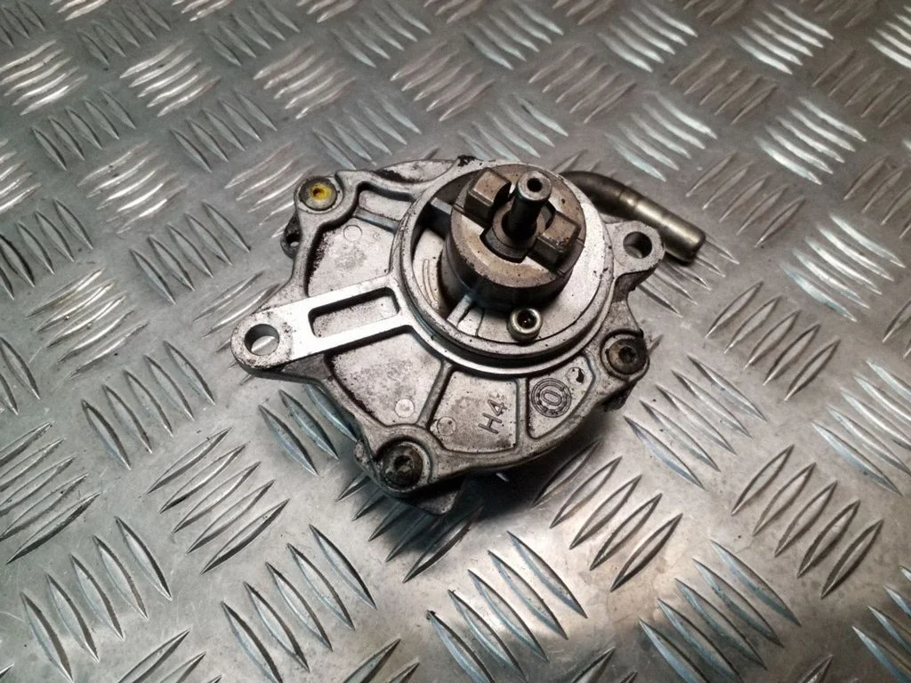 Vaakumpump – Mercedes-Benz Vito Viano W638 (1996-2003)