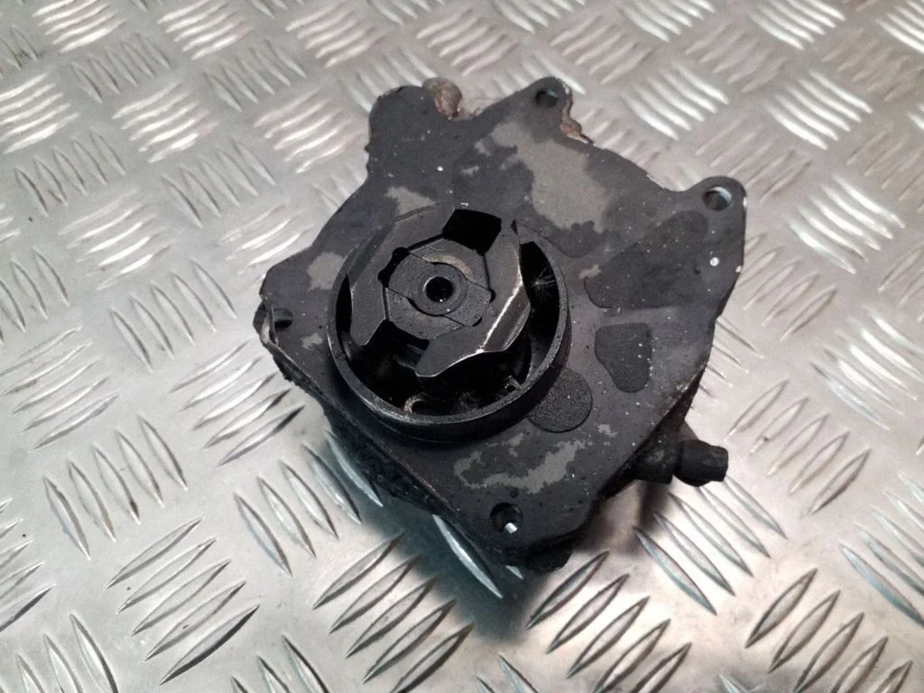 Vaakumpump 55188660 – Saab 9-3 Ver2 (2003-2007)