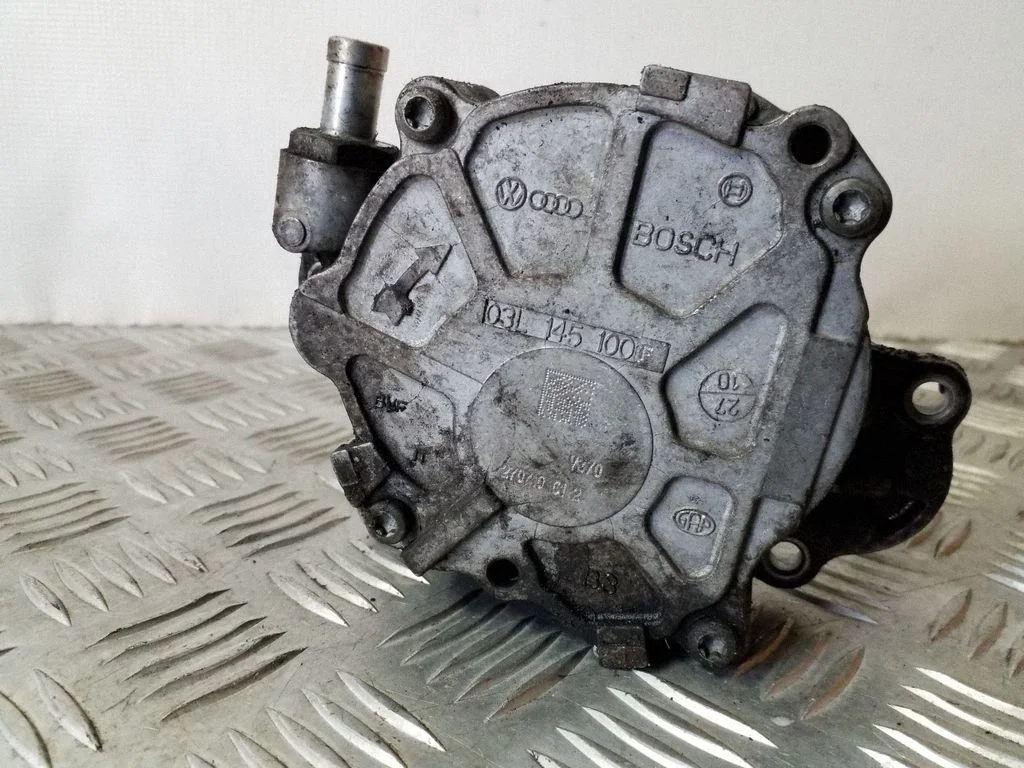 Vaakumpump 03L145100