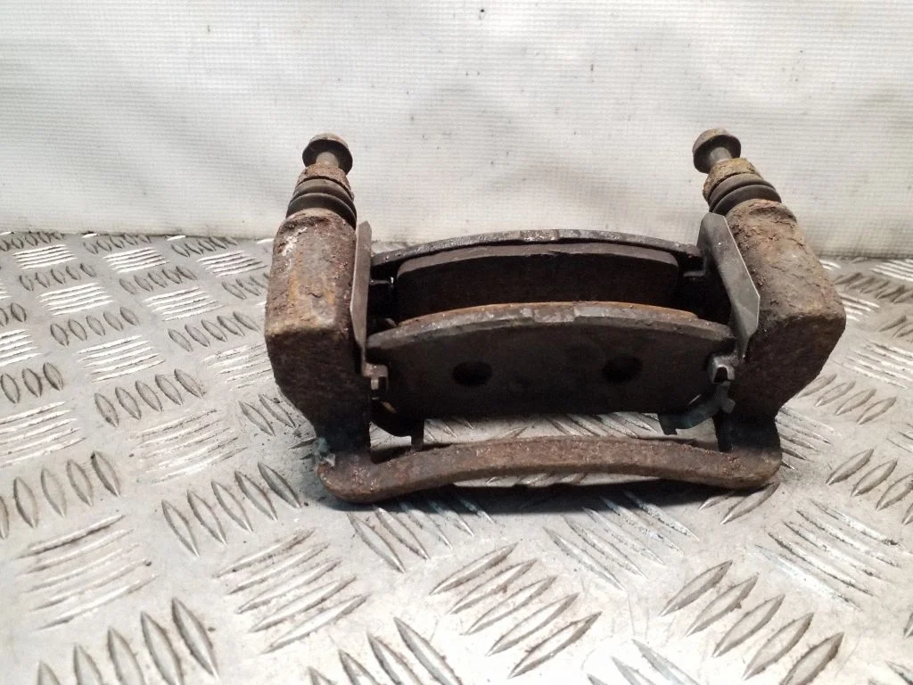 Stabdžių kaladėlių apkaba/ laikiklis (galas)