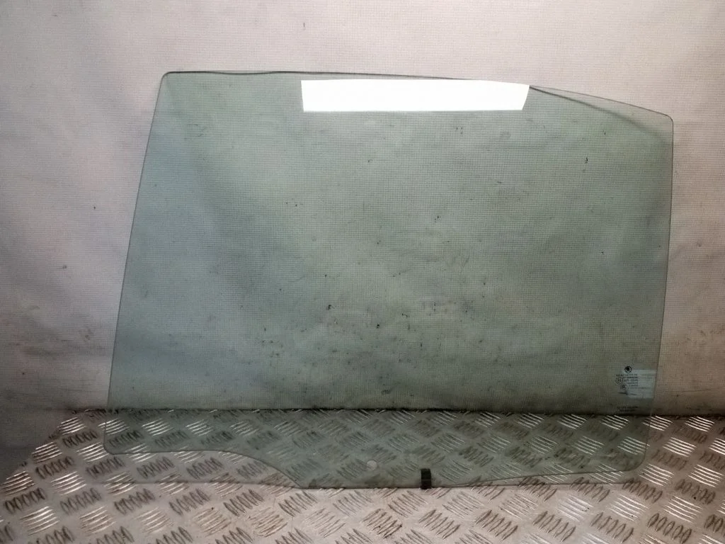 Tagaukse põhiklaas 5E5845205C