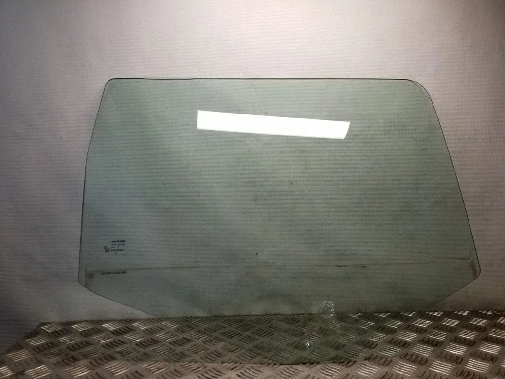 Tagaukse põhiklaas 55369146AA