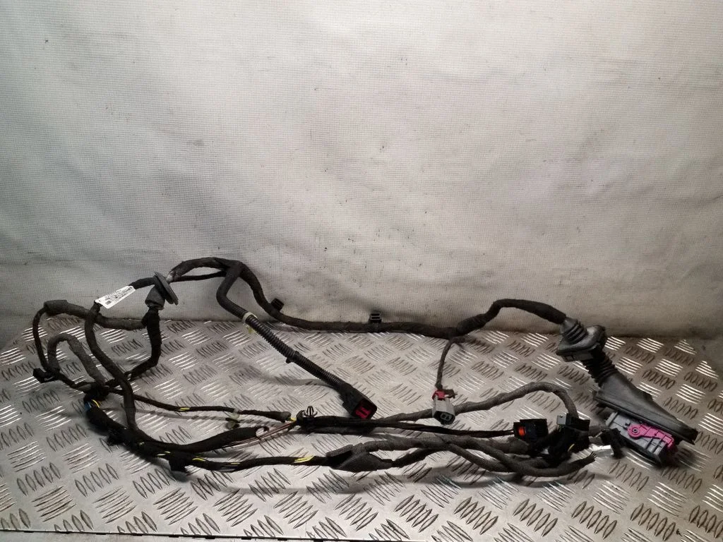 Esiukse juhtmestik 23107267