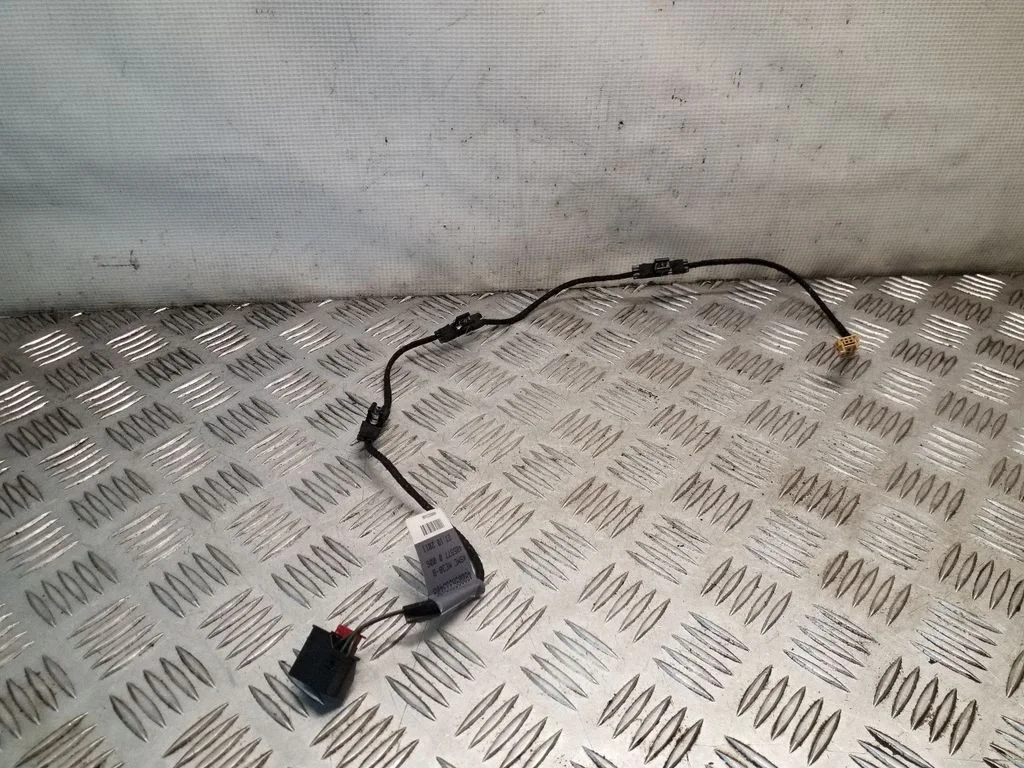 Tagaukse juhtmestik 8R0971693