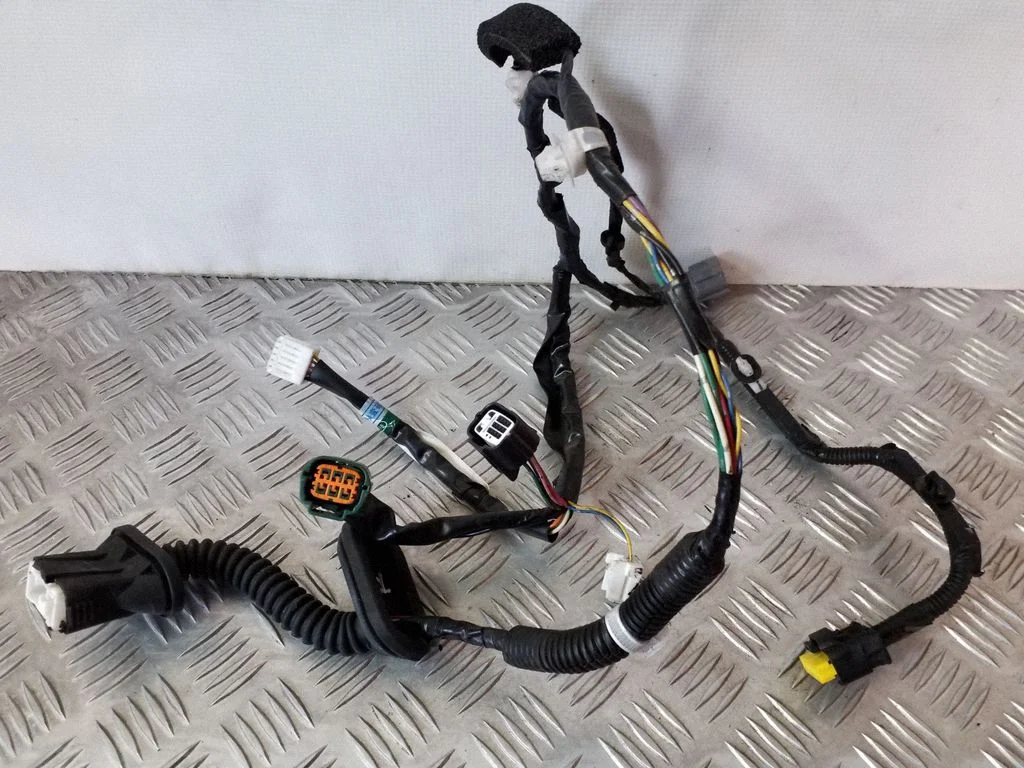 Rear door wiring loom 241261BL0A