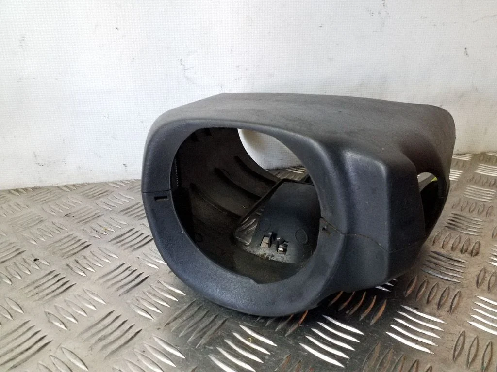 Stūres statnes apdare – Opel Vivaro (2001-2014)