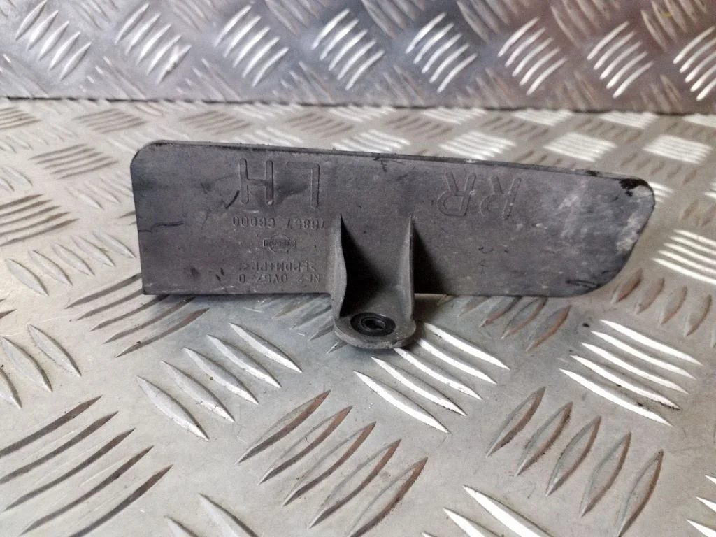 Tagumine porikaitse 76857CG000