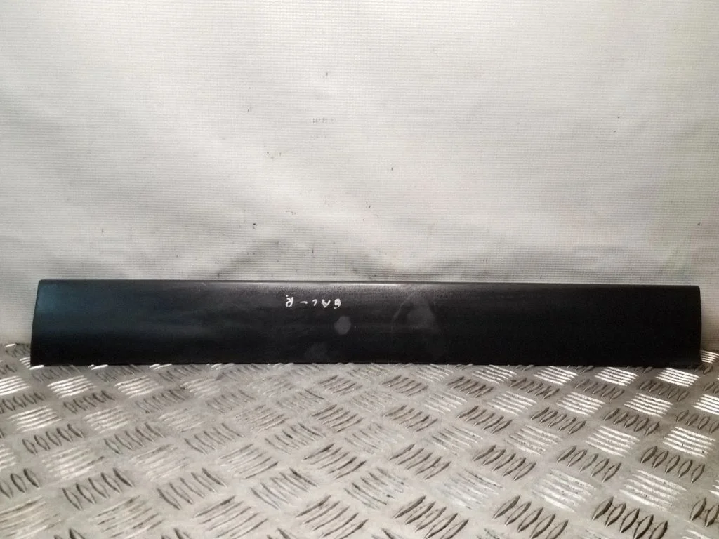 Rear door trim (molding) – Volkswagen Passat B5 (1997-2000)