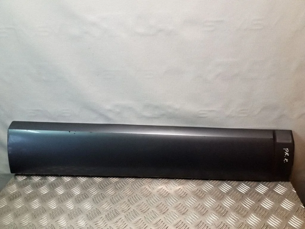Esiukse liist (mold) 8772226500