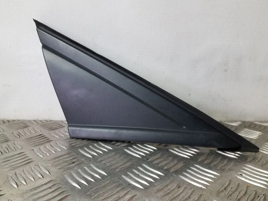Välispeegli plastkate BM51A16004