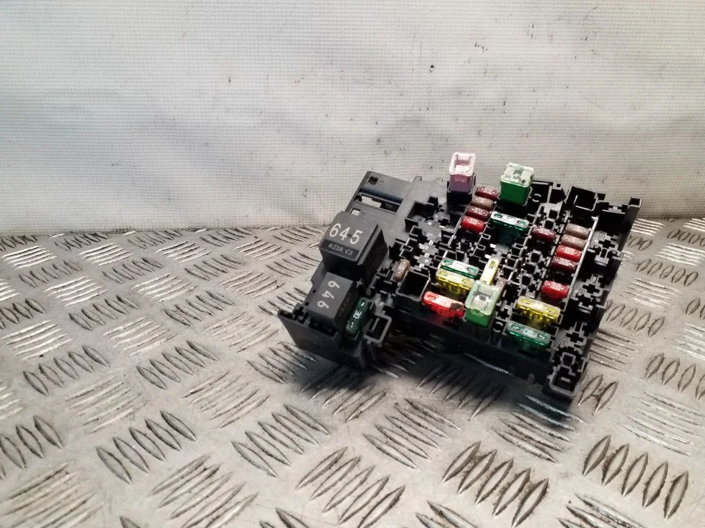 Fuse module – Skoda Superb B8 (3V) (2015-2024)