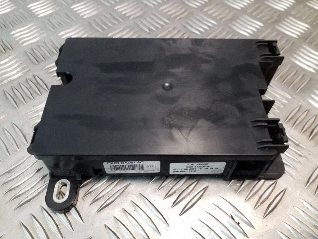 Fuse module – Jaguar XF X250 (2007-2015)