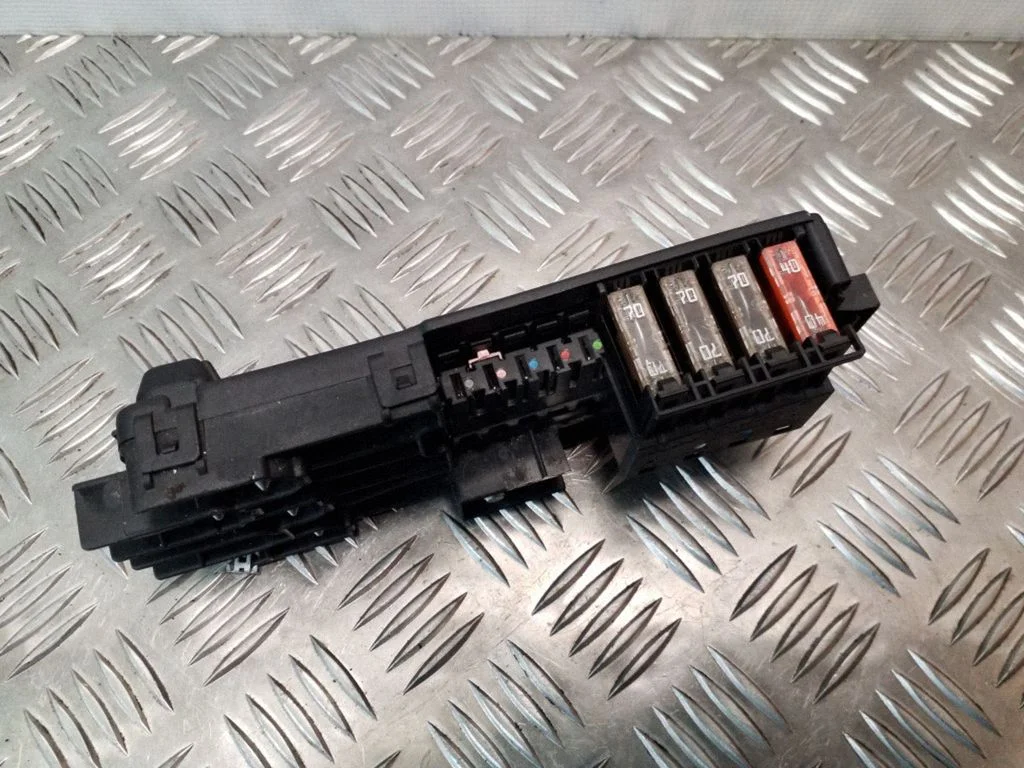 Drošinātāju bloks – Mercedes-Benz ML klase W164 (2005-2011)
