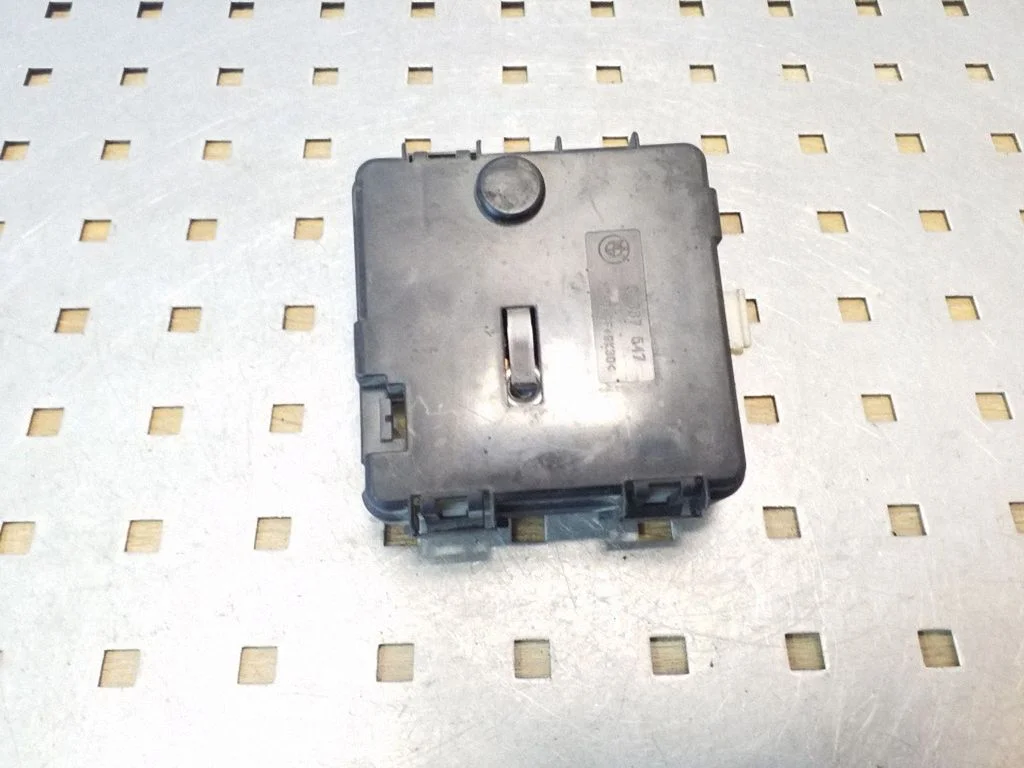 Fuse module – BMW 3 Series E46 (1998-2005)