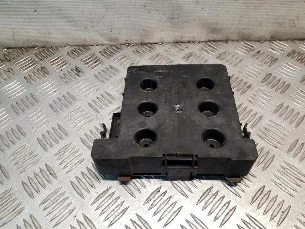 Battery bracket – Opel Meriva B (2010-2016)