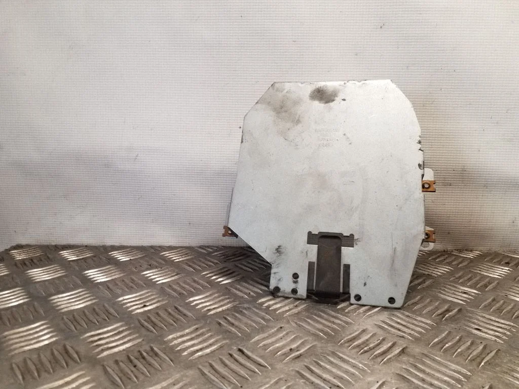 Cita salona detaļa 893906407A