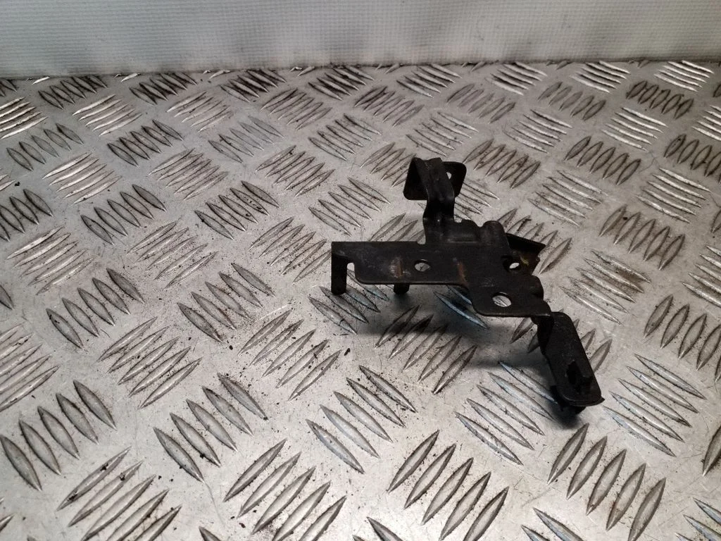 Kita variklio skyriaus detalė