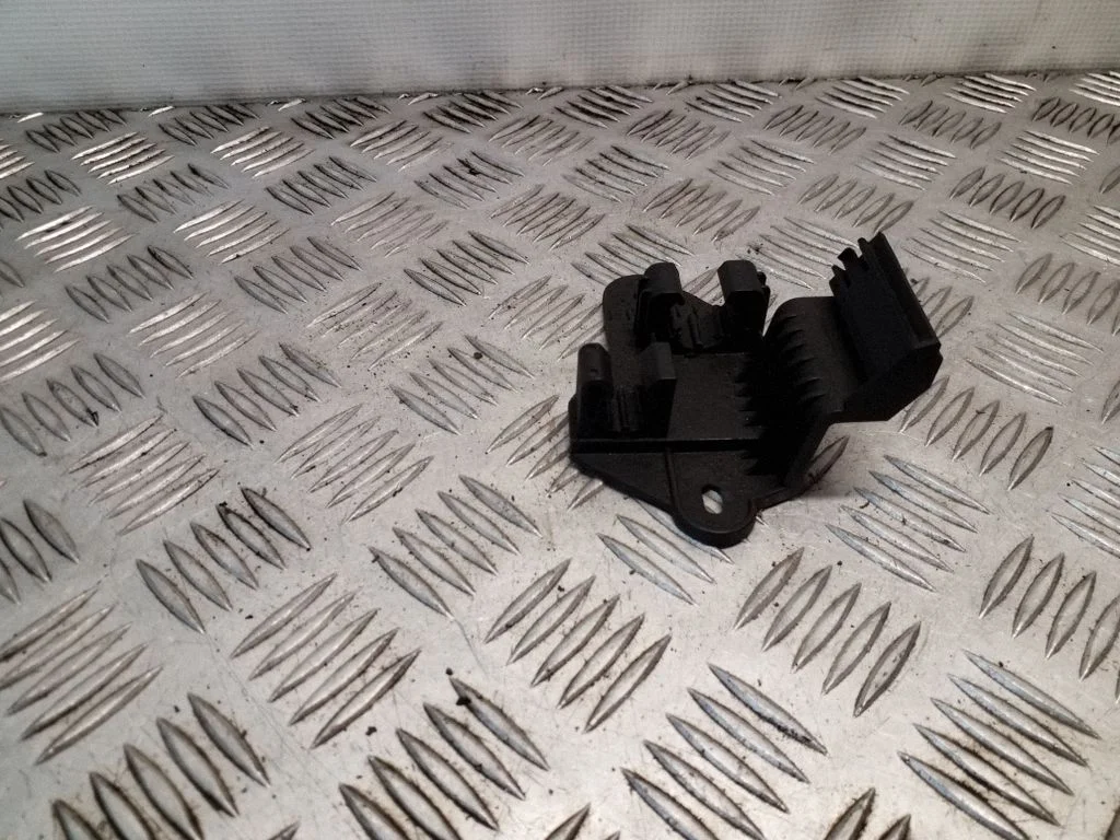 Cita motora nodalījuma detaļa 6Q0820771B