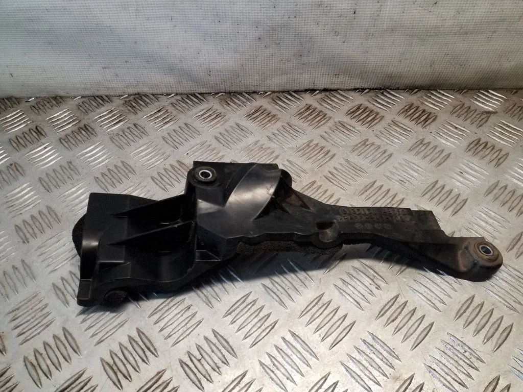 Cita motora nodalījuma detaļa 3515148050