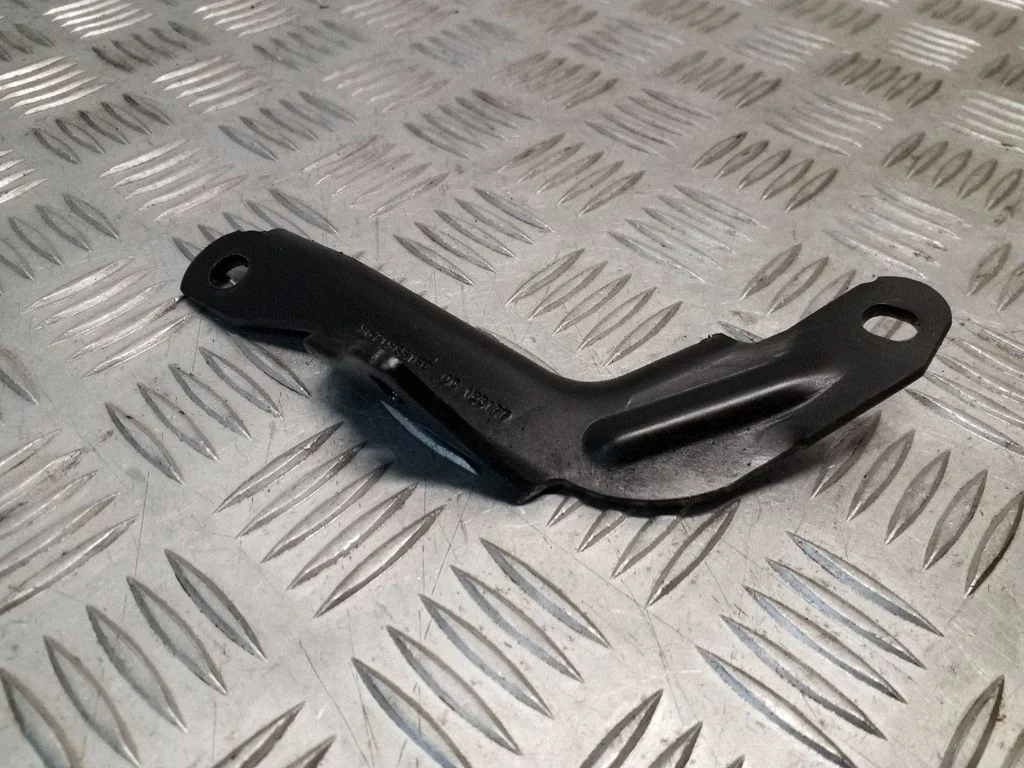 Kita variklio skyriaus detalė