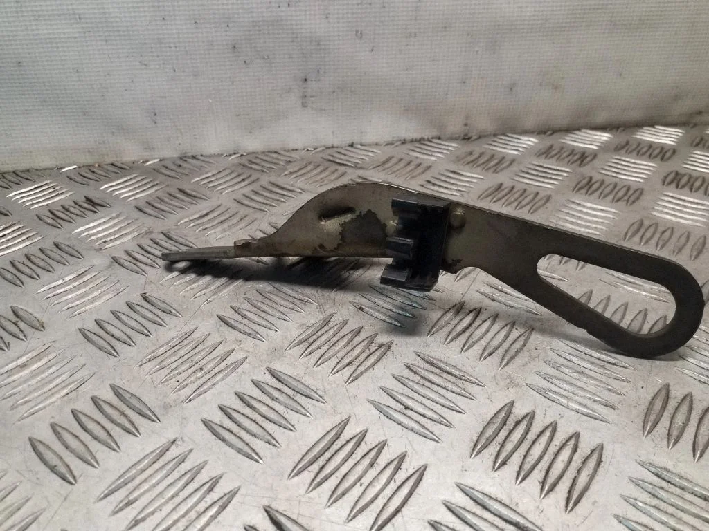 Cita motora nodalījuma detaļa