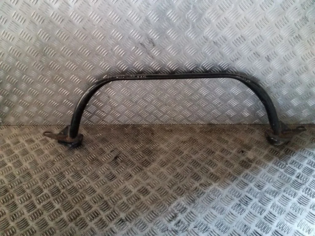 Kita variklio skyriaus detalė