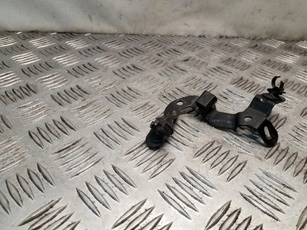 Kita variklio skyriaus detalė