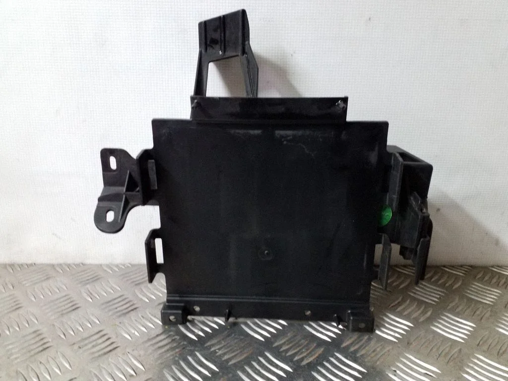 Muu mootoriruumi osa 39025864