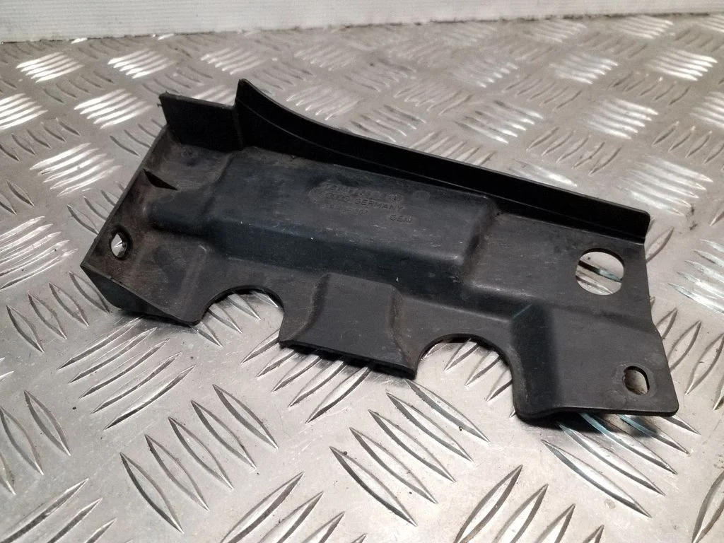 Other engine bay part – Volkswagen Touran II (2010-2016)