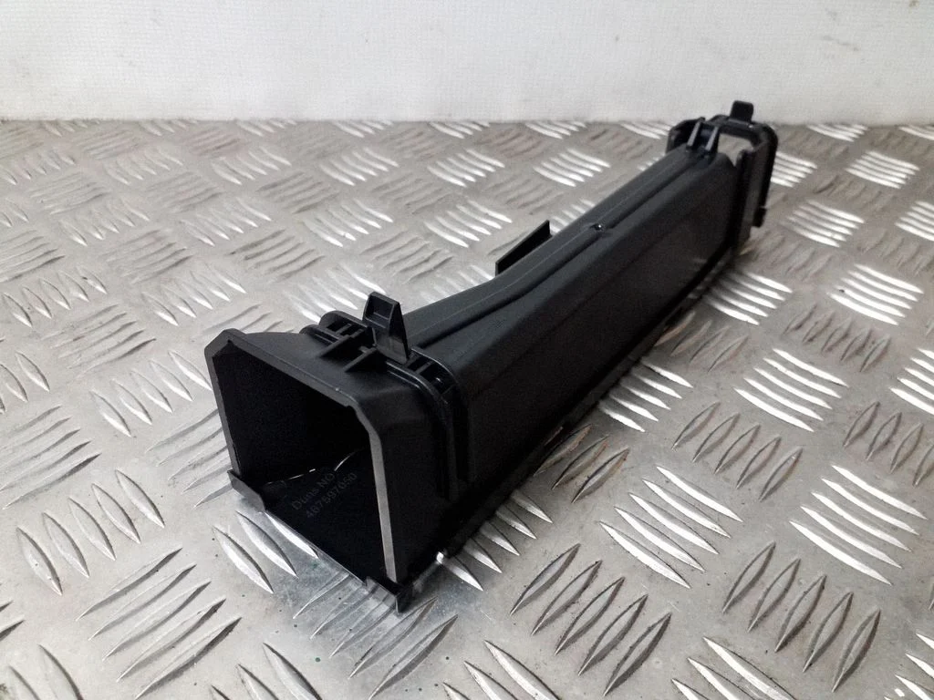 Other engine bay part – Opel Astra K (2015-2021)