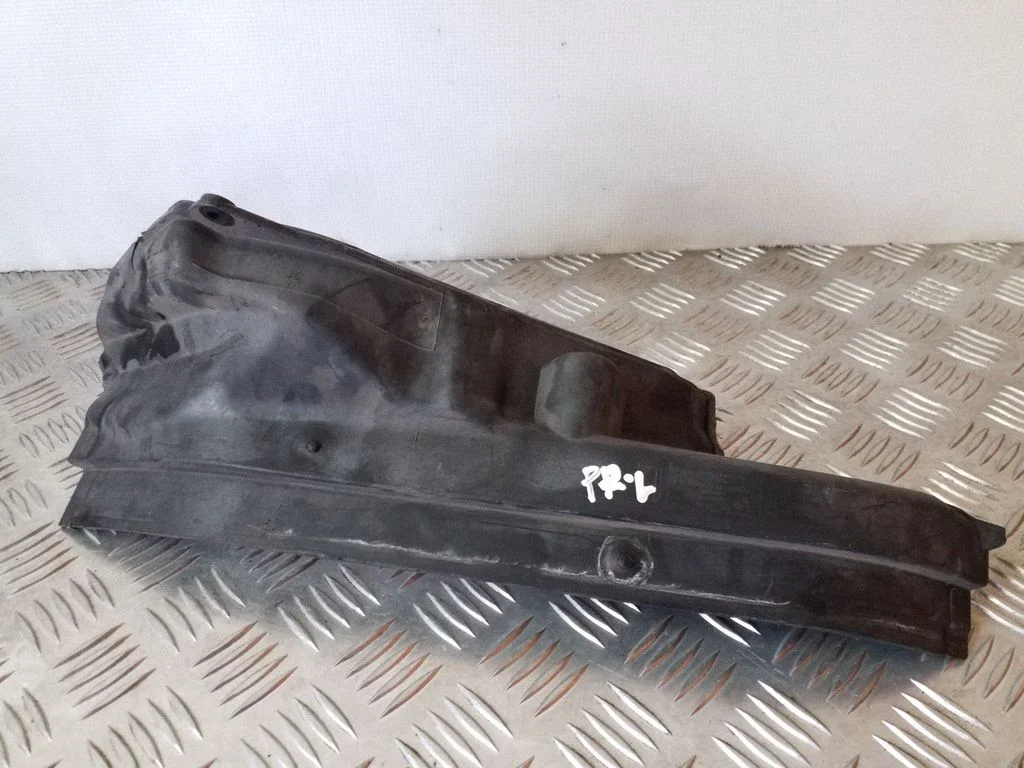 Muu mootoriruumi osa – BMW 5-seeria F10 F11 (2009-2016)
