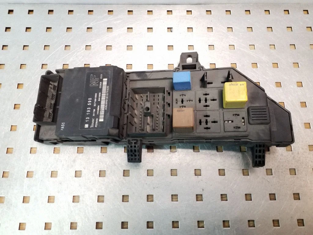 Comfort/convenience module – Opel Vectra C (2005-2009)