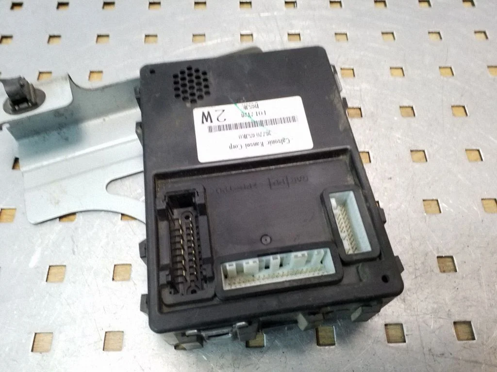 Comfort/convenience module – Suzuki Grand Vitara II (2006-2016)