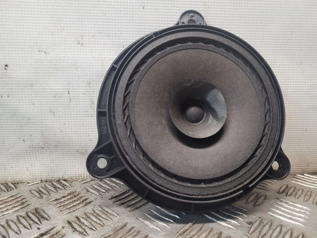 Esiukse kõlar(id) 28156EE500