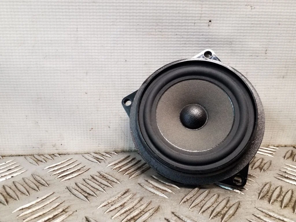 Front door speaker – BMW 5 Series F10 F11 (2009-2016)