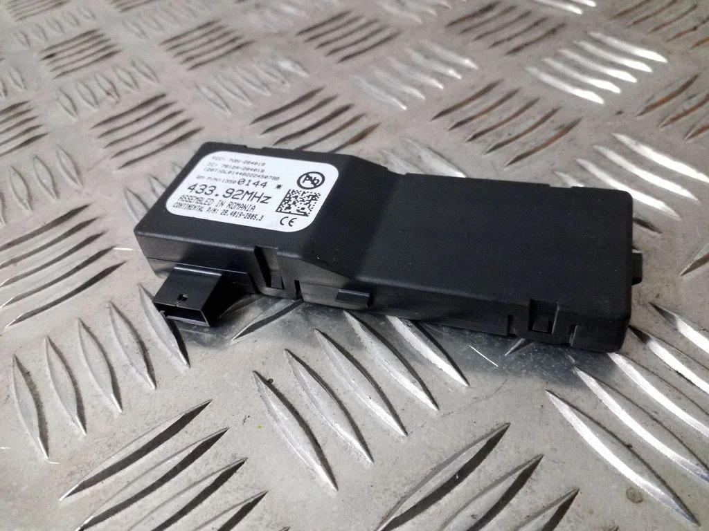 Antenas pastiprinātājs – Opel Astra J (2010-2015)