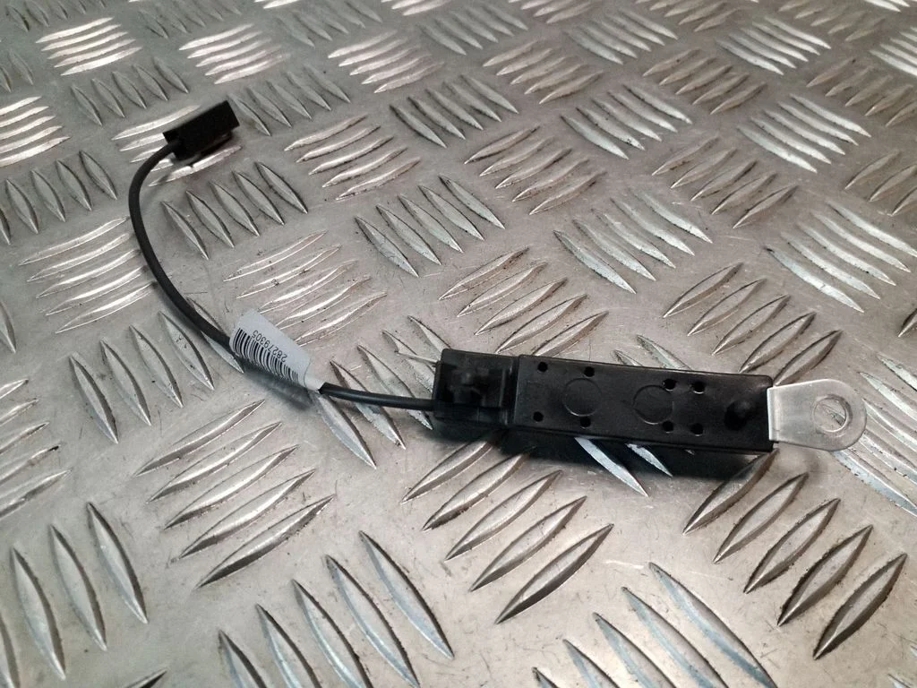 Antenas pastiprinātājs – Jaguar XF X250 (2007-2015)