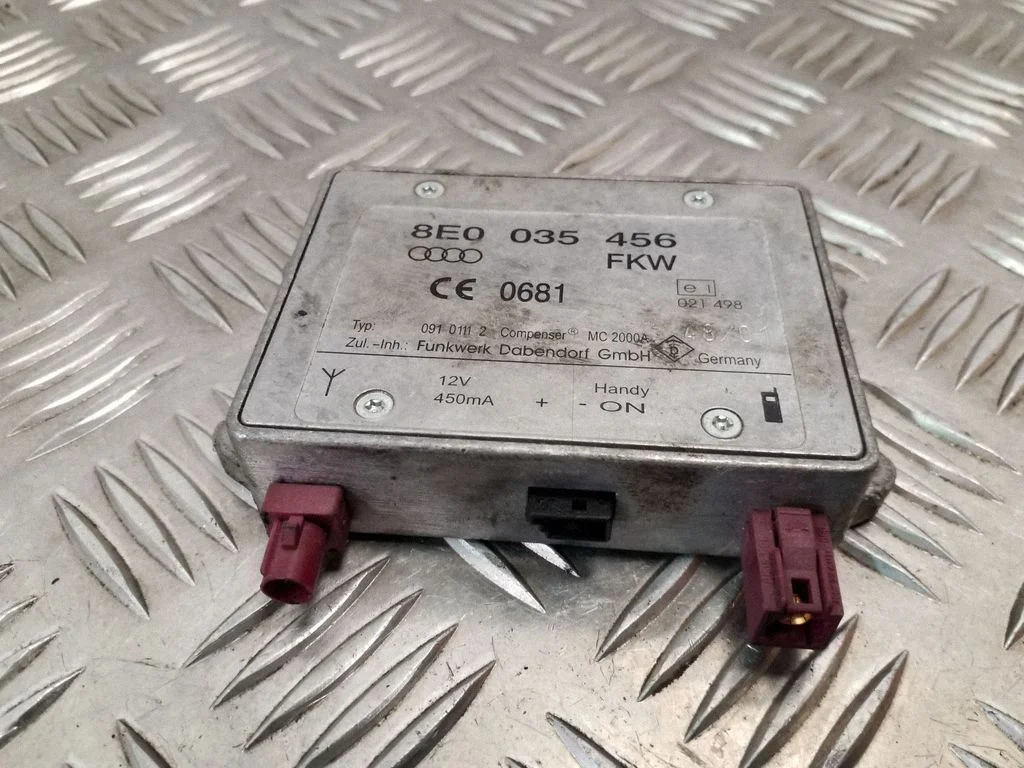 Wzmacniacz antenowy – Audi A6 Allroad C5 (1999-2005)